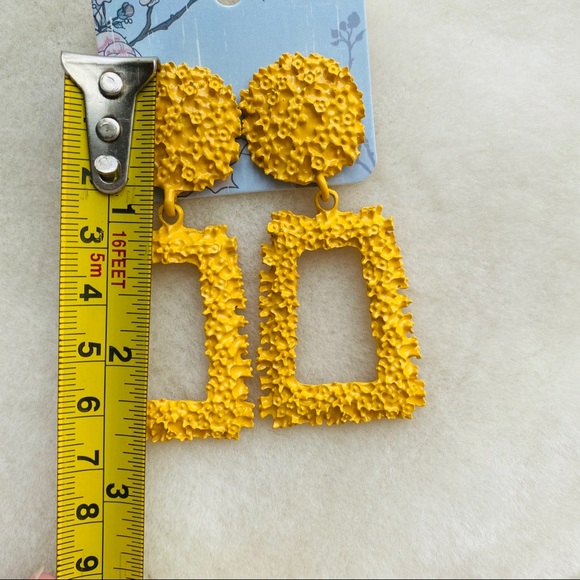 :: Yellow Textured Statement Earrings :: - Picture 7 of 8